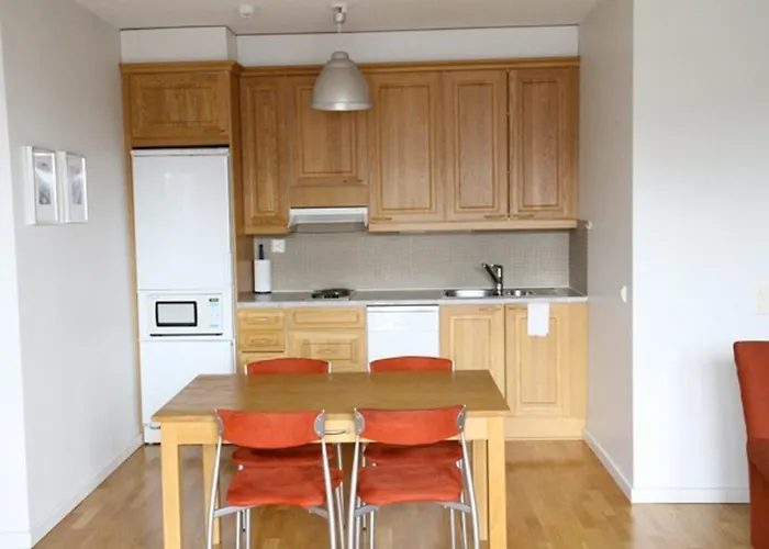 Hellsten Senate Aparthotel 3*