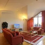 Hellsten Senate Lejlighedshotel 3*